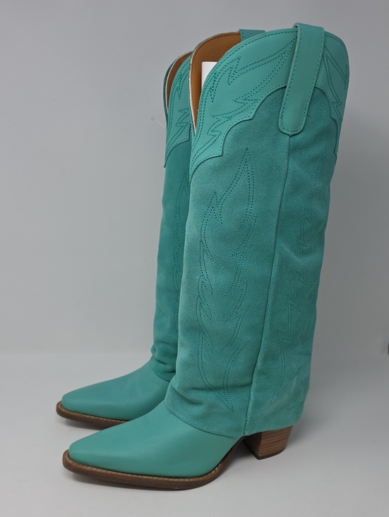 dingo Shoes - Dingo Women's Wild Horses Tall Western Boots  Snip Toe Size 8